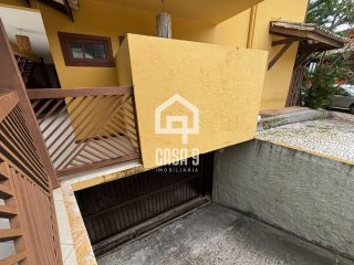 Apartamento térreo para locação anual com 1 suíte na vila de Praia do Forte Bahia