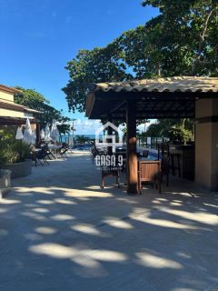 Apartamento térreo vista mar para locação anual com 2 suítes no condominio Porto Praia do Forte na Vila de Praia do Forte Bahia