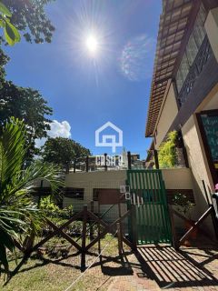 Apartamento térreo vista mar para locação anual com 2 suítes no condominio Porto Praia do Forte na Vila de Praia do Forte Bahia