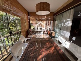 Apartamento térreo mobiliado para venda com 2 suítes e acesso privativo a praia em Praia do Forte Bahia