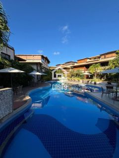 Apartamento térreo mobiliado para venda com 2 suítes e acesso privativo a praia em Praia do Forte Bahia