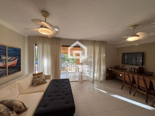 Apartamento térreo mobiliado para venda com 2 suítes e acesso privativo a praia em Praia do Forte Bahia