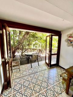 Apartamento térreo a venda com 2 suítes na Vila de Praia do Forte Bahia