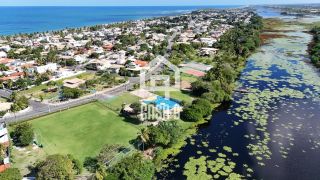 Casa com 1 quarto em terreno privativo e 150 metros da praia a venda no condominio Paraiso em Guarajuba Bahia