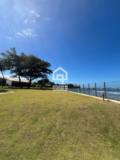 Apartamento duplex a venda com 4 quartos 2 suítes pé na areia na Vila de Praia do Forte Bahia