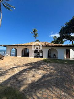 Apartamento duplex a venda com 4 quartos 2 suítes pé na areia na Vila de Praia do Forte Bahia