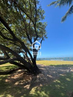 Apartamento duplex a venda com 4 quartos 2 suítes pé na areia na Vila de Praia do Forte Bahia