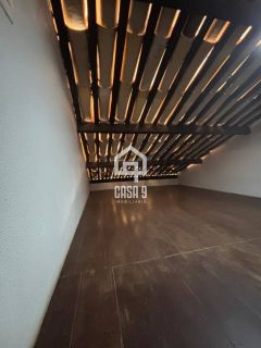 Apartamento duplex a venda com 2 suítes frontal mar pé na areia na Vila de Praia do Forte Bahia
