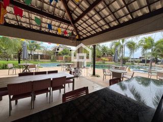 Apartamento térreo mobiliado com 2 suítes varanda gourmet no condominio Belvere na Praia da Espera em Itacimirim