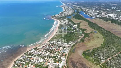 Apartamento térreo nascente a venda com 3 quartos (2 suites) na Praia do Surf em Itacimirim Bahia