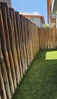 Apartamento garden térreo mobiliado com 2 suites à venda em Itacimirim Bahia