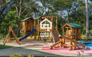 Terreno com 700m² próximo da ponte a venda no Condomínio Enseada do Castelo em Praia do Forte Bahia