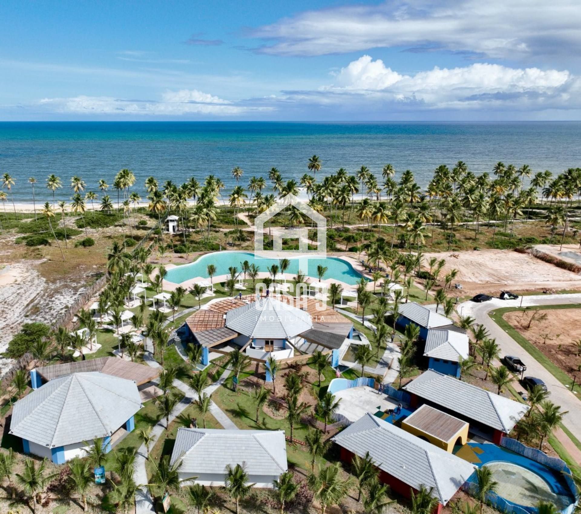 Terreno a venda com 700 m² de esquina próximo da praia no Condomínio Praia do Castelo em Praia do Forte Bahia