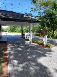 Terreno a venda com 700 m² de esquina próximo da praia no Condomínio Praia do Castelo em Praia do Forte Bahia