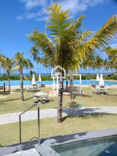 Terreno a venda com 700 m² de esquina próximo da praia no Condomínio Praia do Castelo em Praia do Forte Bahia