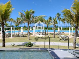 Terreno a venda com 700 m² de esquina próximo da praia no Condomínio Praia do Castelo em Praia do Forte Bahia