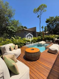 Casa com 4 quartos e piscina privativa pra locação anual no condominio Praia do Forte Exclusive em Praia do Forte Bahia