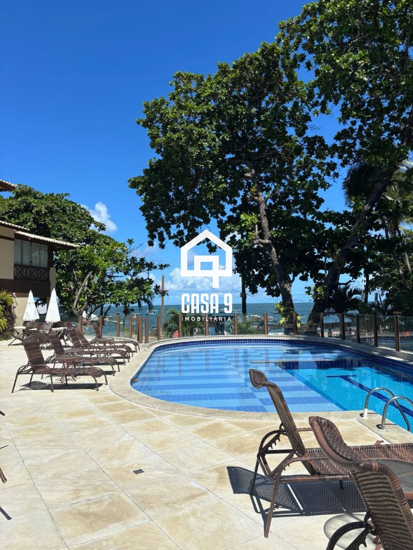 Apartamento térreo nascente a venda com 1 quartos no condominio Porto Praia do Forte na Vila de Praia do Forte Bahia