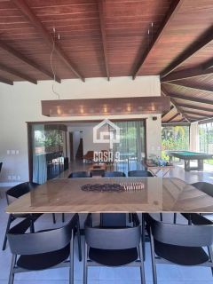 Casa mobiliada e decorada com 04 suítes e piscina privativa a venda no Alto da Constância em Praia do Forte Bahia
