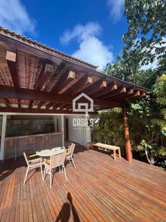 Casa mobiliada e decorada com 04 suítes e piscina privativa a venda no Alto da Constância em Praia do Forte Bahia