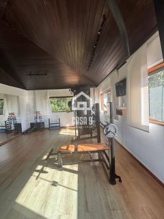 Casa mobiliada e decorada com 04 suítes e piscina privativa a venda no Alto da Constância em Praia do Forte Bahia