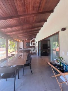 Casa mobiliada e decorada com 04 suítes e piscina privativa a venda no Alto da Constância em Praia do Forte Bahia
