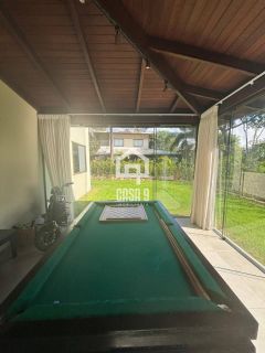 Casa mobiliada e decorada com 04 suítes e piscina privativa a venda no Alto da Constância em Praia do Forte Bahia