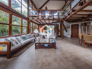 Casa com 5 suites á venda em Imbassaí