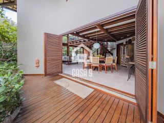 Casa com 5 suites á venda em Imbassaí