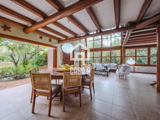 Casa com 5 suites á venda em Imbassaí