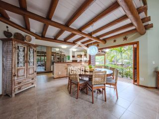 Casa com 5 suites á venda em Imbassaí