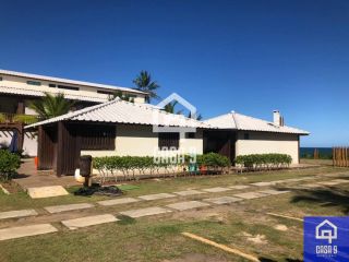 Apartamento superior duplex com 4 suites mobiliado a venda na Praia da Espera em Itacimirim (PÉ NA AREIA)