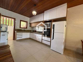 Apartamento com 2 suítes disponivel para locação anual