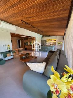 Casa para locação anual com 4 suítes decorada no condominio Alto da Constancia em Praia do Forte Bahia