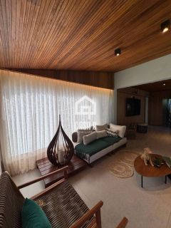 Casa para locação anual com 4 suítes decorada no condominio Alto da Constancia em Praia do Forte Bahia