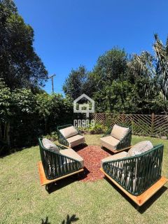 Casa para locação anual com 4 suítes decorada no condominio Alto da Constancia em Praia do Forte Bahia