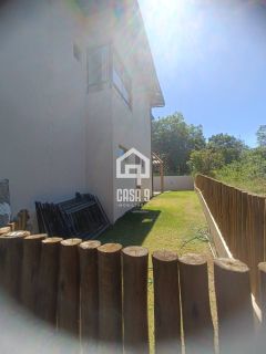 Casa duplex com 4 suítes para locação anual no condominio Fazenda Praia do Forte em Açu da Torre Bahia
