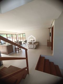 Casa duplex com 4 suítes para locação anual no condominio Fazenda Praia do Forte em Açu da Torre Bahia