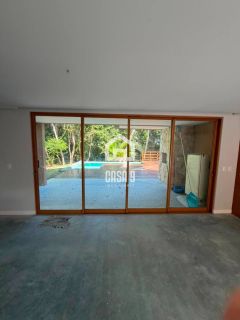 Casa a venda com 4 suítes nunca habitada no condominio Fazenda Praia do Forte em Açu da Torre Bahia