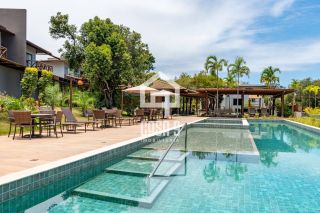 Casa duplex com gardem e 3 quartos pra alugar anual no Condominio Alto da Enseada em Praia do Forte Bahia