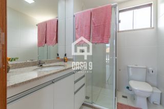 Casa duplex com gardem e 3 quartos a venda no Condominio Alto da Enseada em Praia do Forte Bahia