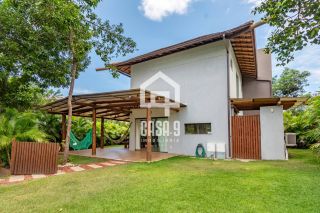Casa duplex com gardem e 3 quartos a venda no Condominio Alto da Enseada em Praia do Forte Bahia