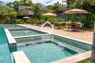 Casa duplex com gardem e 3 quartos a venda no Condominio Alto da Enseada em Praia do Forte Bahia