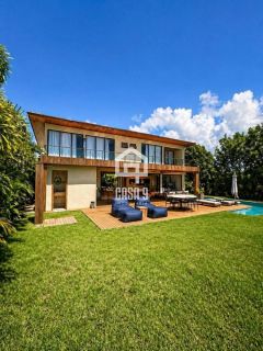 Casa com 6 suítes mobiliada pra locação anual no condomínio Praia Bella em Praia do Forte Bahia