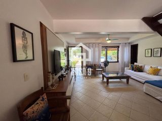 Casa duplex mobiliada com 4 suítes a venda no condominio Residencial Praia do Forte na Vila de Praia do Forte Bahia