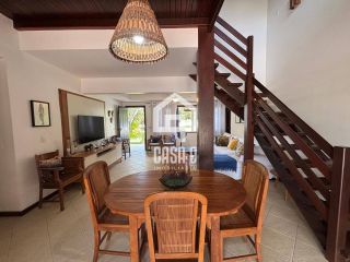 Casa duplex mobiliada com 4 suítes a venda no condominio Residencial Praia do Forte na Vila de Praia do Forte Bahia