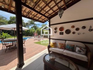Casa duplex mobiliada com 4 suítes a venda no condominio Residencial Praia do Forte na Vila de Praia do Forte Bahia