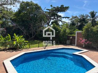 Casa duplex mobiliada com 4 suítes a venda no condominio Residencial Praia do Forte na Vila de Praia do Forte Bahia