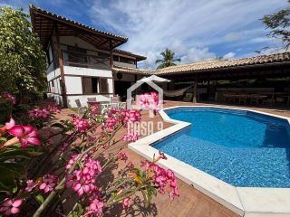 Casa duplex mobiliada com 4 suítes a venda no condominio Residencial Praia do Forte na Vila de Praia do Forte Bahia