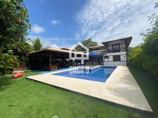 Casa duplex mobiliada com 4 suítes a venda no condominio Residencial Praia do Forte na Vila de Praia do Forte Bahia